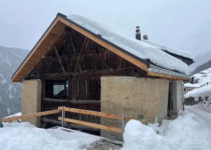 Bijoux In The Swiss Mountains