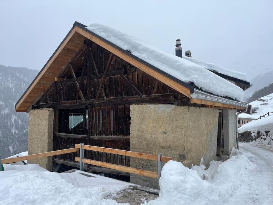 Bijoux In The Swiss Mountains Chalet