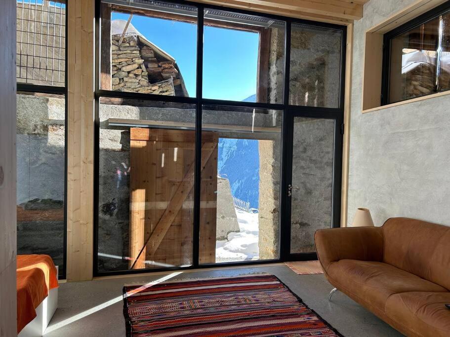 Bijoux In The Swiss Mountains Vna
